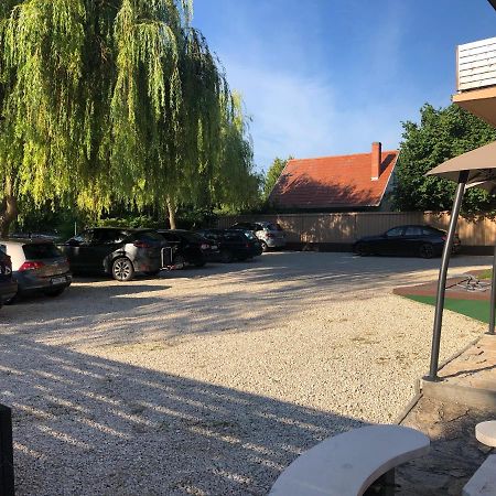 Balatonföldvár City Apartman מראה חיצוני תמונה