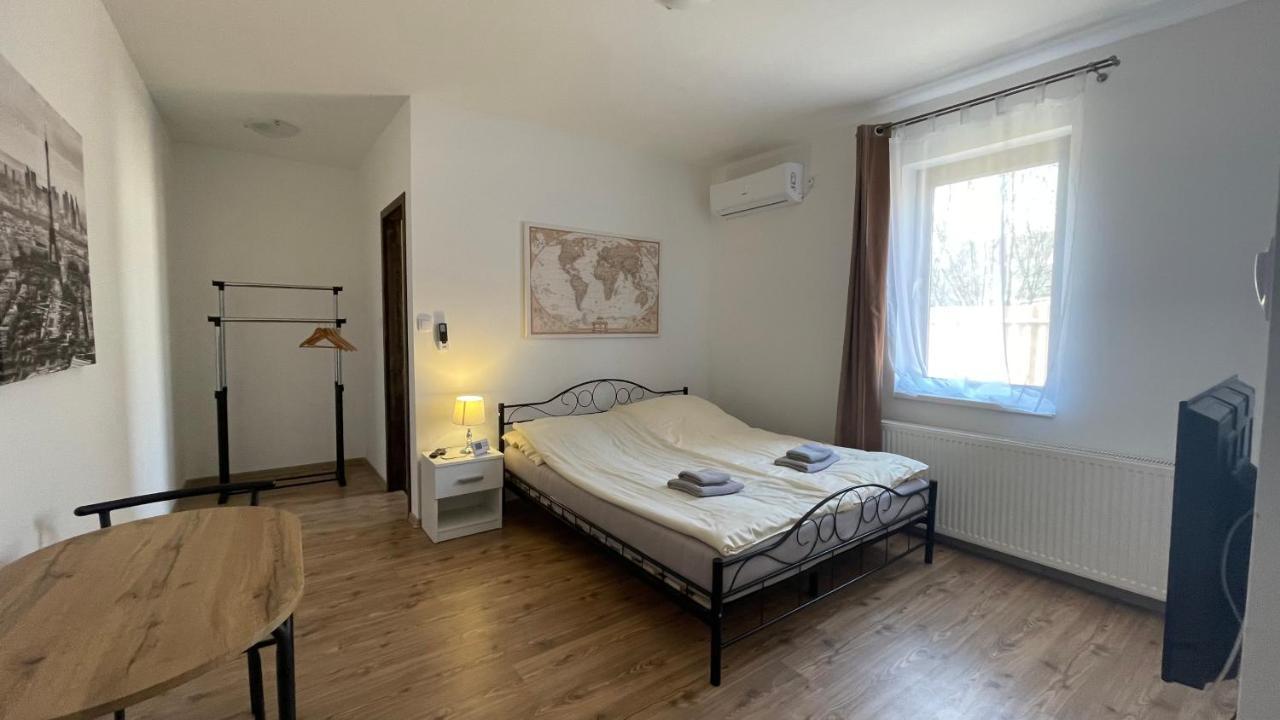 Balatonföldvár City Apartman מראה חיצוני תמונה