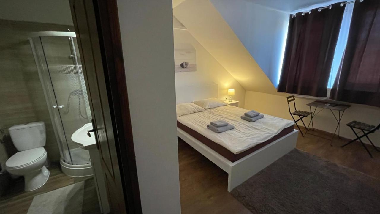 Balatonföldvár City Apartman מראה חיצוני תמונה