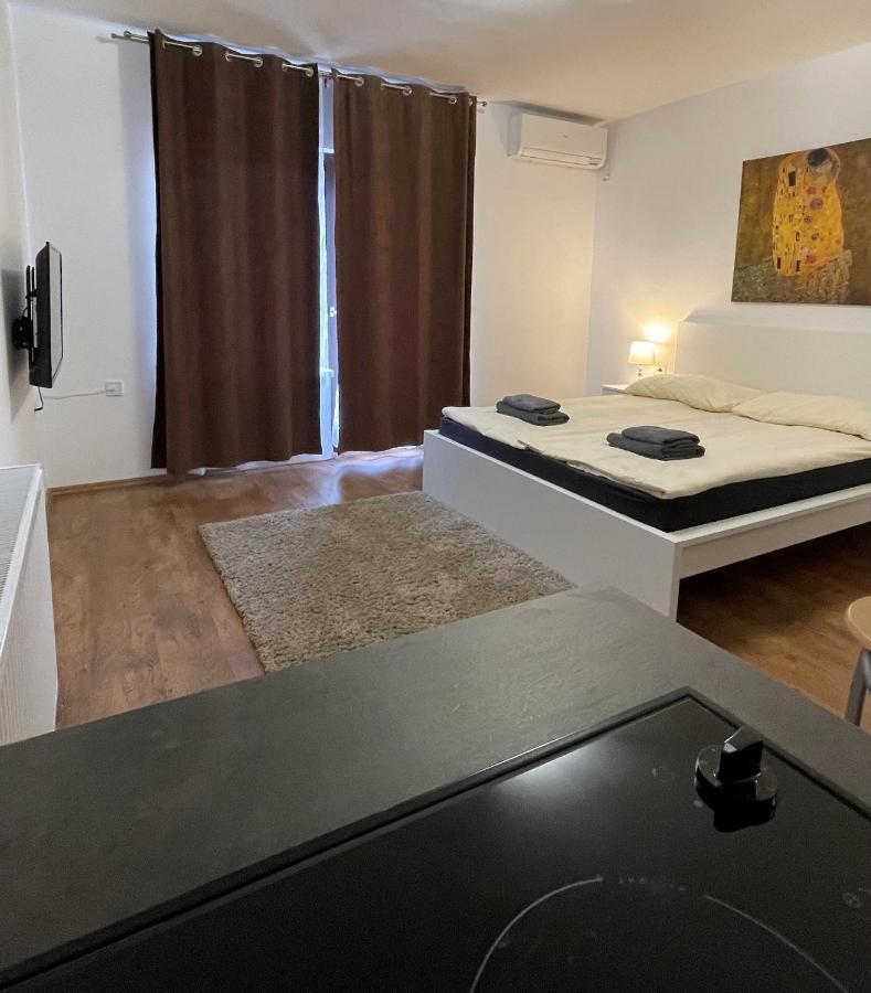 Balatonföldvár City Apartman מראה חיצוני תמונה