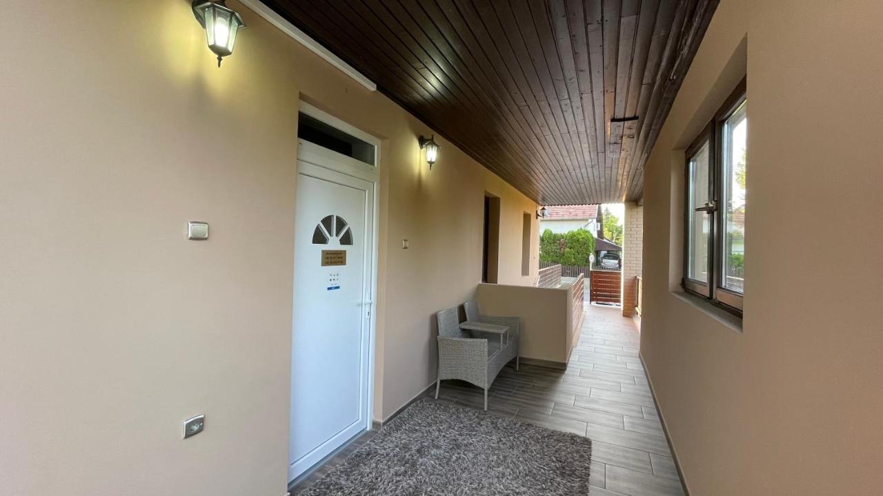 Balatonföldvár City Apartman מראה חיצוני תמונה