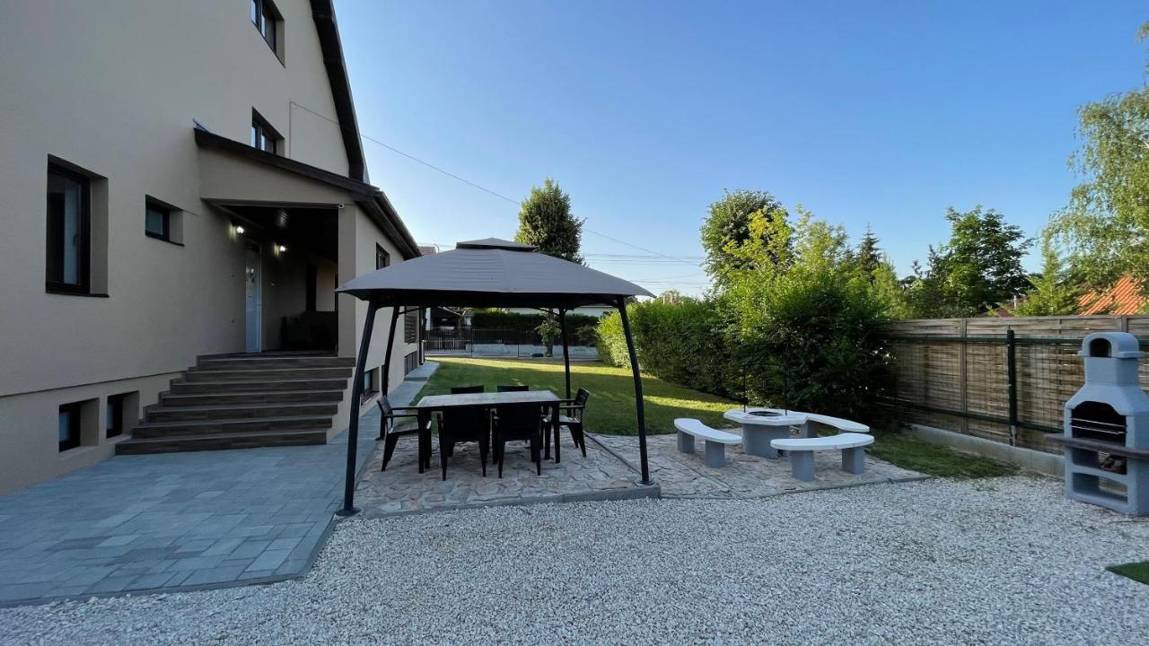 Balatonföldvár City Apartman מראה חיצוני תמונה