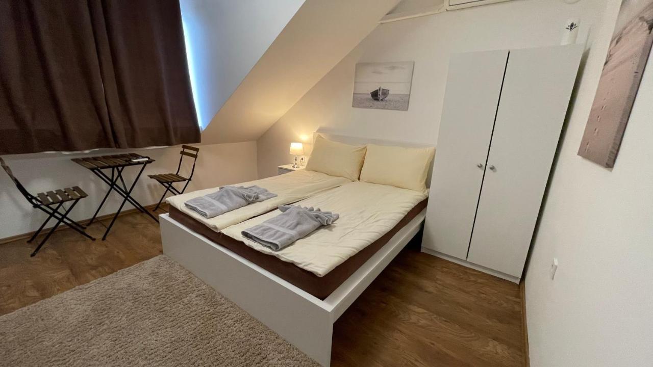 Balatonföldvár City Apartman מראה חיצוני תמונה
