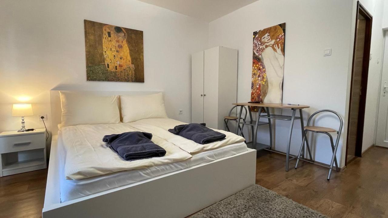 Balatonföldvár City Apartman מראה חיצוני תמונה