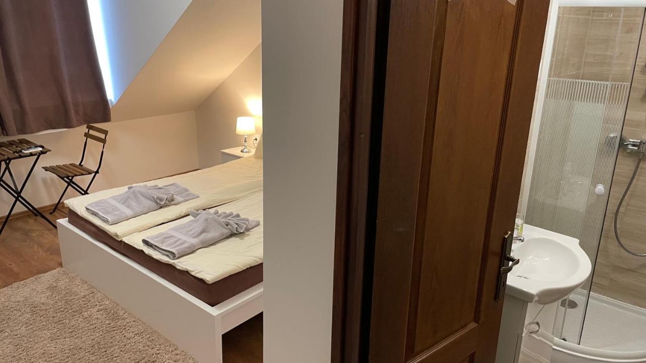 Balatonföldvár City Apartman מראה חיצוני תמונה
