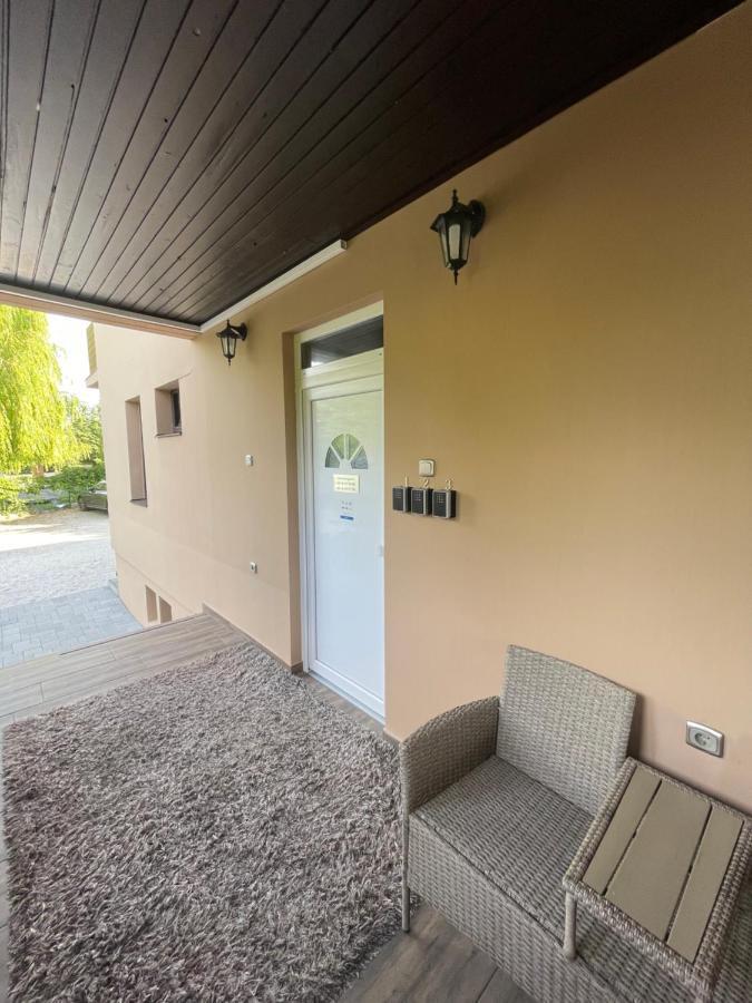 Balatonföldvár City Apartman מראה חיצוני תמונה